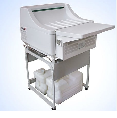 DEVELOPPEUSE AUTOMATIQUE DE TABLE DE RADIOGRAPHIE