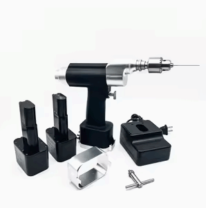 MOTEUR CHIRURGICAL PERCEUSE - APPAREIL DE POSE DE VIS ORTHOPEDIQUES