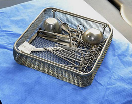 BOITE CHIRURGIE POUR VOIES BASSES