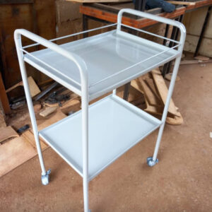 CHARRIOT DE SOINS DE FABRICATIONN  LOCALE