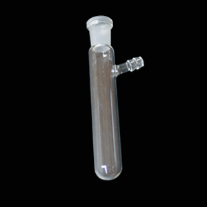 TUBE DE STOCKAGE AVEC RACCORD