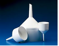 ENTONNOIRS EN PORCELAINE DE LABORATOIRE