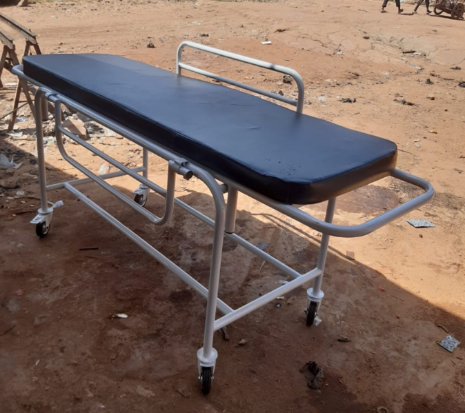 CHARIOT BRANCARD DE FABRICATION LOCALE – Image 4